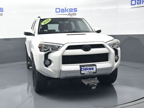 Used 2018 Toyota 4Runner TRD Off-Road Premium image 3