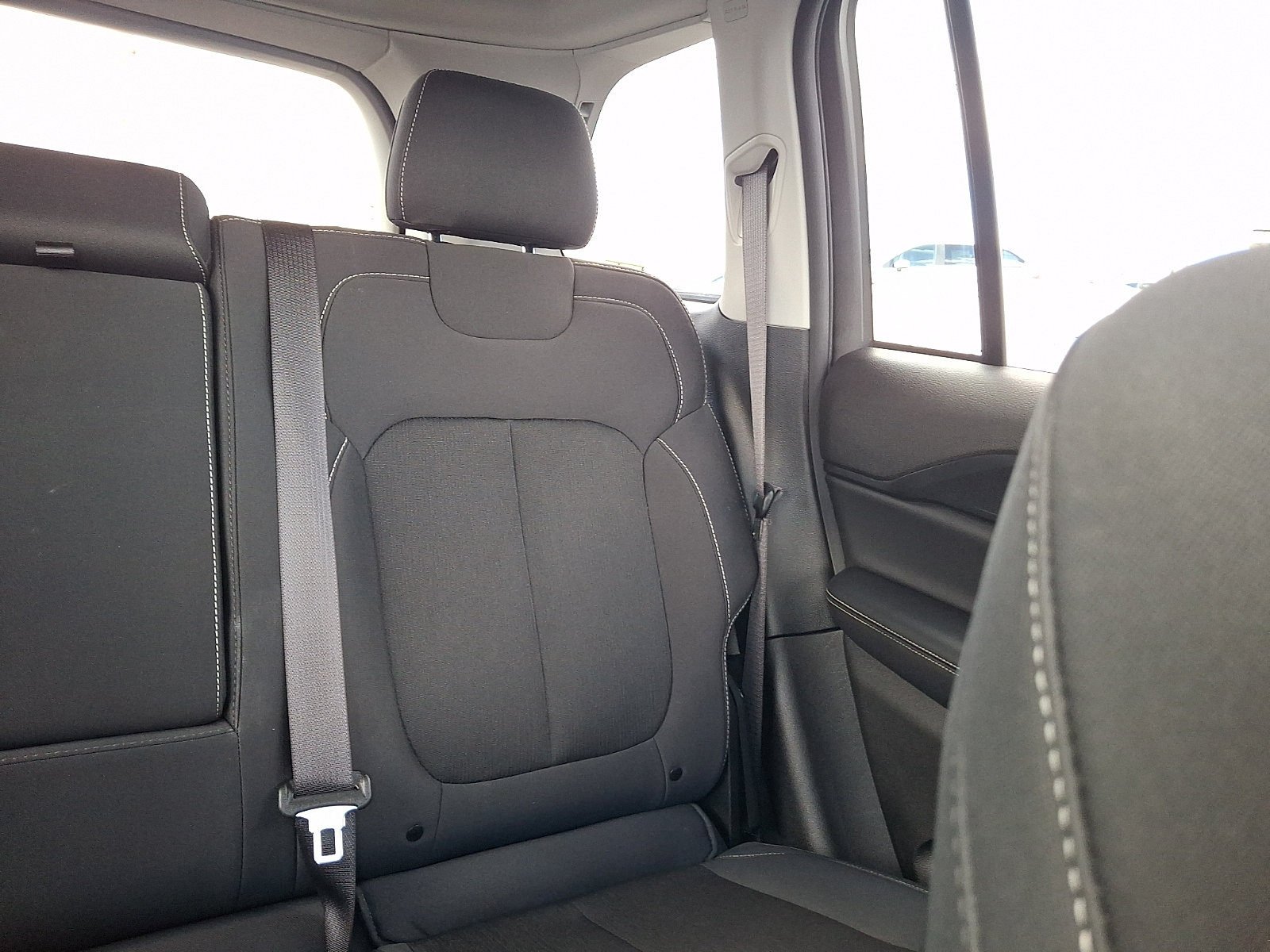 Used 2023 Jeep Grand Cherokee Laredo w/ Luxury Tech Group I AWD/4WD image 16