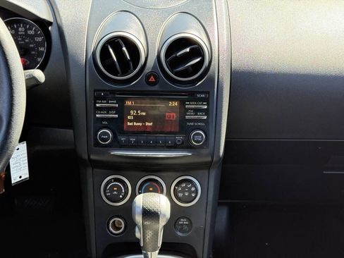 Used 2015 Nissan Rogue S w/ Convenience Package image 16