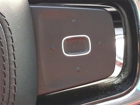 Used 2024 Lincoln Nautilus Reserve w/ Equipment Group 202A image 23