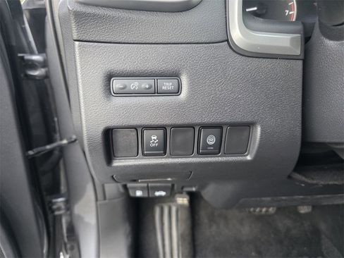 Used 2022 Nissan Murano SV image 34