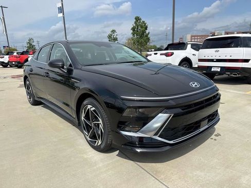 New 2026 Hyundai Sonata SEL image 1