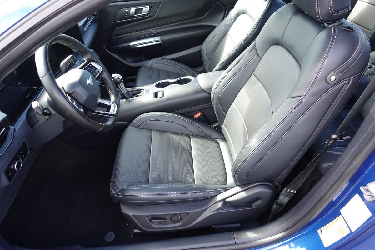 Used 2024 Ford Mustang Coupe RWD image 17