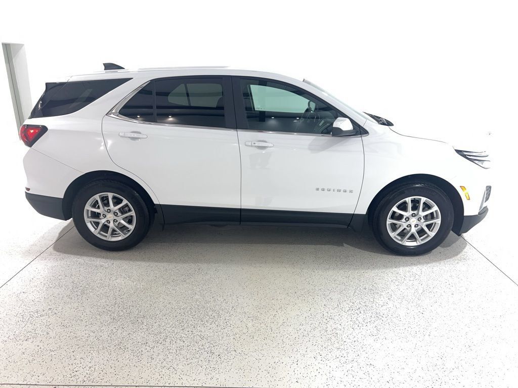 Used 2024 Chevrolet Equinox LT FWD image 6