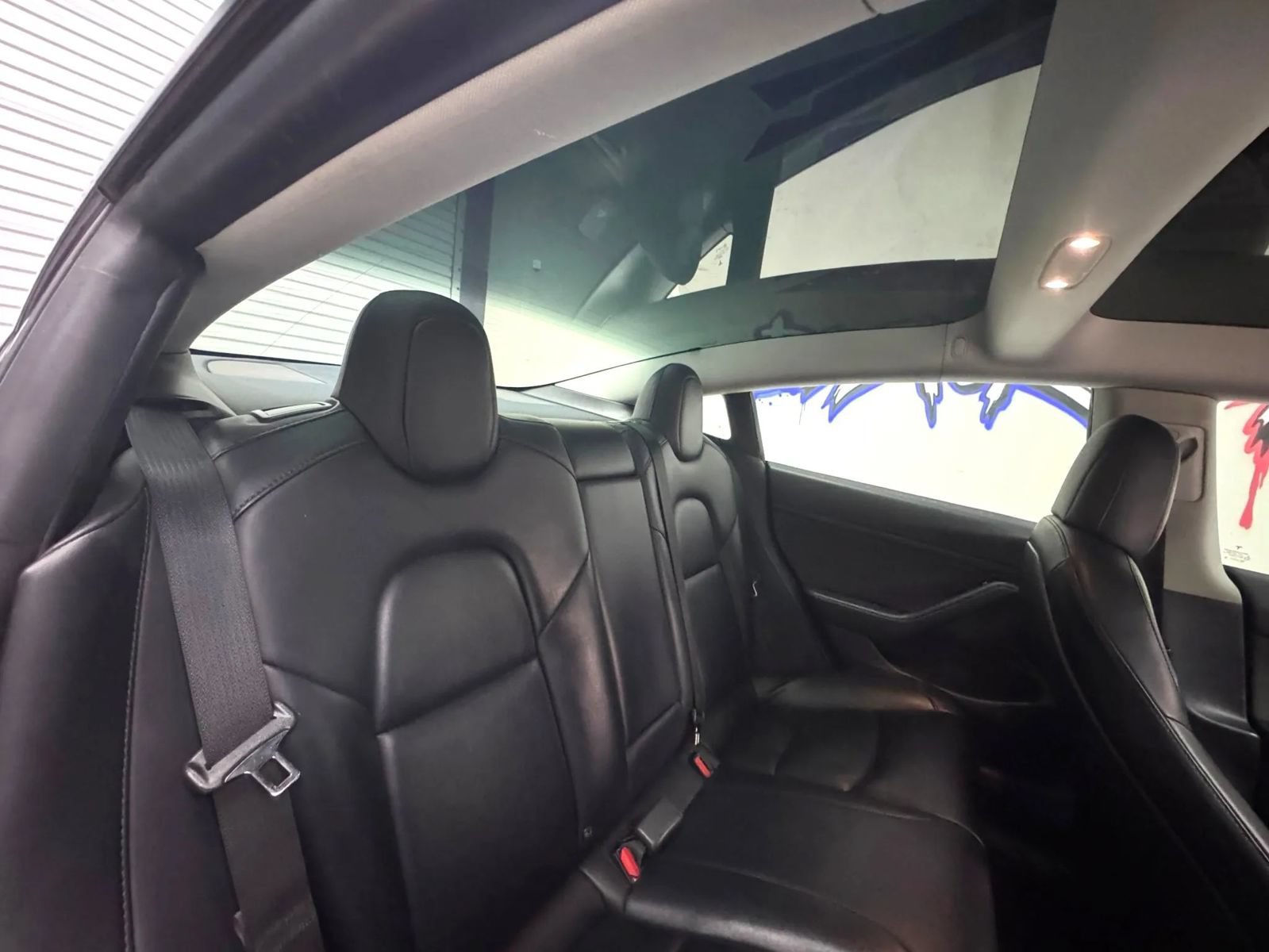 Used 2022 Tesla Model 3 Long Range AWD/4WD image 26
