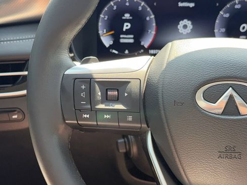 Used 2024 INFINITI QX60 Luxe w/ Vision Package FWD image 12