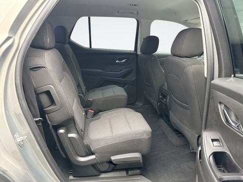 Used 2019 Chevrolet Traverse LT w/ LPO, Floor Liner Package AWD/4WD image 17
