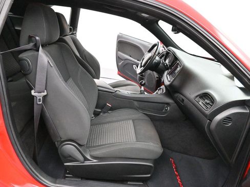 Used 2018 Dodge Challenger R/T w/ Performance Handling Group image 27