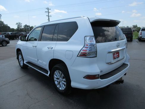 Used 2018 Lexus GX 460 Premium w/ Premium Package AWD/4WD image 9