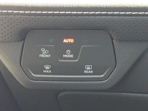 New 2026 Volkswagen Atlas SE image 17