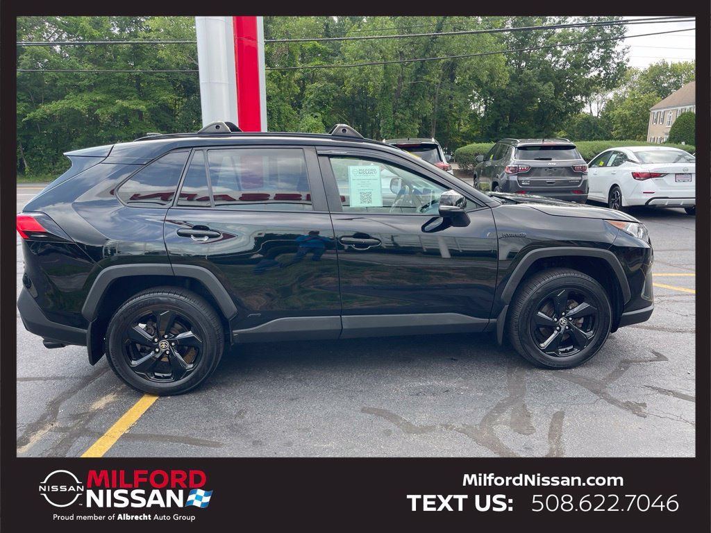 Used 2021 Toyota RAV4 Limited AWD/4WD image 6