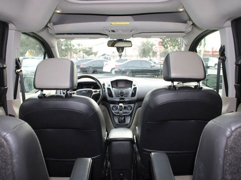 Used 2016 Ford Transit Connect Titanium image 8