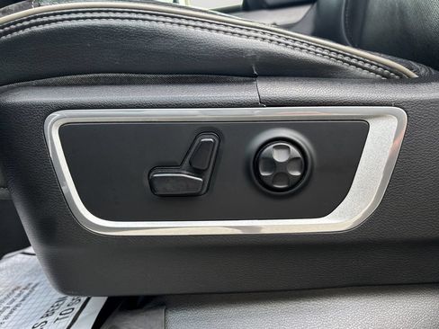 Used 2020 RAM 1500 Laramie w/ Sport Appearance Package AWD/4WD image 25
