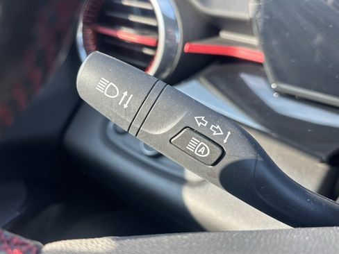 Used 2024 Chevrolet Trax RS w/ Driver Confidence Package image 21