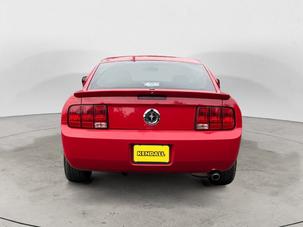 Used 2008 Ford Mustang Premium RWD image 6