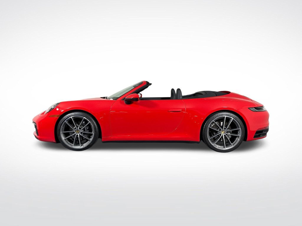 Used 2024 Porsche 911 Carrera RWD image 2
