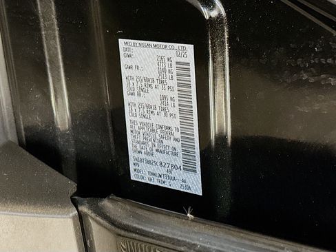 Used 2025 Nissan Rogue SV image 12