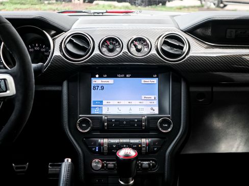 Used 2019 Ford Mustang Shelby GT350 w/ Technology Package RWD image 29