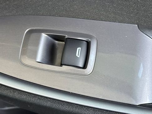 Used 2024 Chevrolet Malibu LT FWD image 22