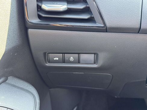 New 2026 Nissan Sentra SV w/ SV Convenience Package image 18