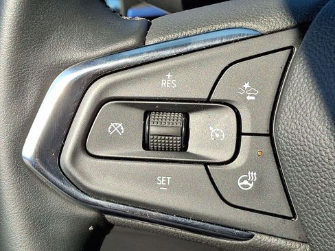 Used 2024 Chevrolet Trax LT w/ Driver Confidence Package image 20