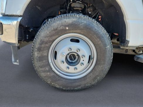 Used 2026 Ford F350 XL w/ XL Chrome Package image 14