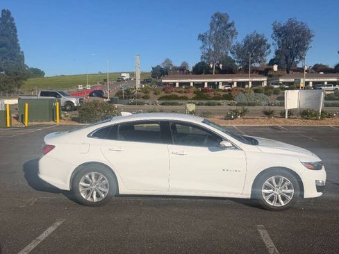 Used 2020 Chevrolet Malibu LT FWD image 4