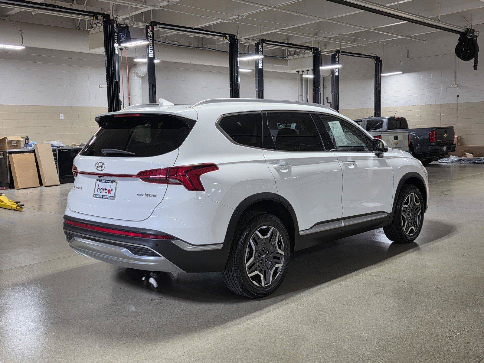 Used 2021 Hyundai Santa Fe Limited w/ Cargo Package AWD/4WD image 7