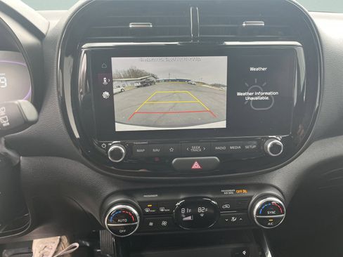 Used 2023 Kia Soul S FWD image 14