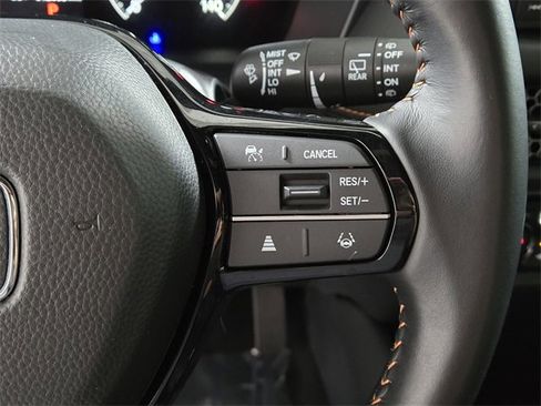 Used 2025 Honda HR-V Sport image 32