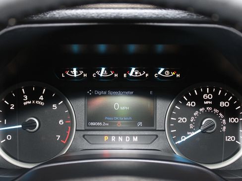 Used 2019 Ford F150 XLT w/ Equipment Group 302A Luxury AWD/4WD image 13