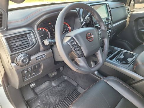 Used 2024 Nissan Titan PRO-4X w/ Pro-4x Convenience Package image 21