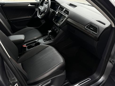 Used 2024 Volkswagen Tiguan Wolfsburg Edition image 50
