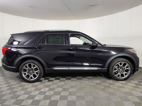 New 2025 Ford Explorer Platinum w/ Ultimate Package image 7