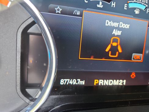 Used 2021 Ford F250 Lariat w/ Snow Plow Prep Package AWD/4WD image 10