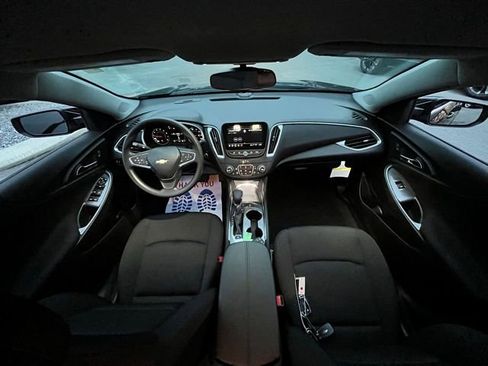 Used 2024 Chevrolet Malibu LT image 22