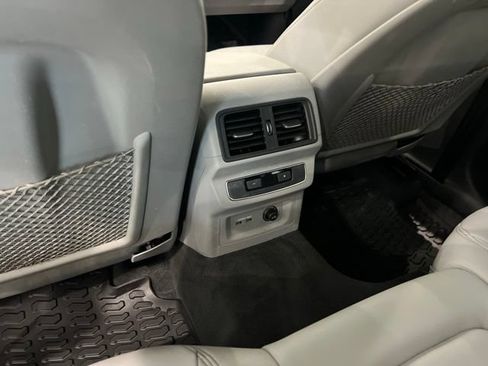 Used 2023 Audi Q5 Premium w/ Convenience Package AWD/4WD image 15