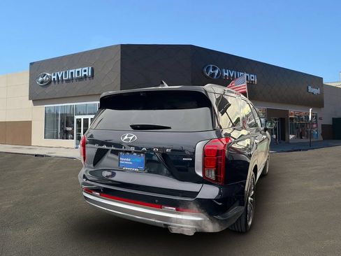 Used 2023 Hyundai Palisade Calligraphy AWD/4WD image 5