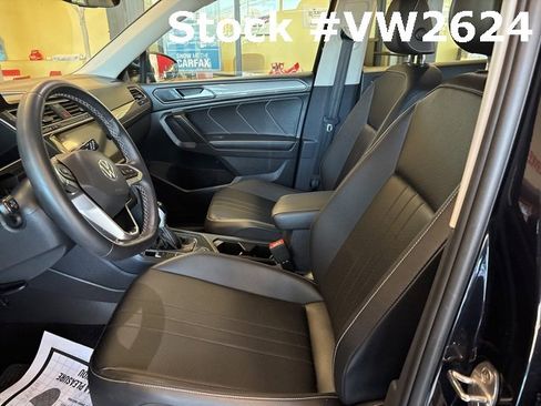 Certified 2022 Volkswagen Tiguan SE w/ Panoramic Sunroof Package image 13