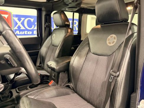 Used 2013 Jeep Wrangler Unlimited Sport AWD/4WD image 41