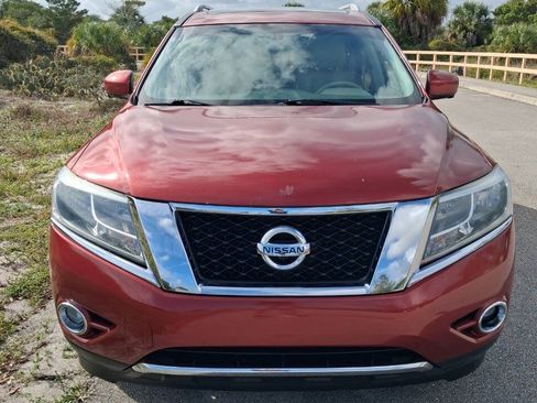 Used 2015 Nissan Pathfinder Platinum FWD image 3