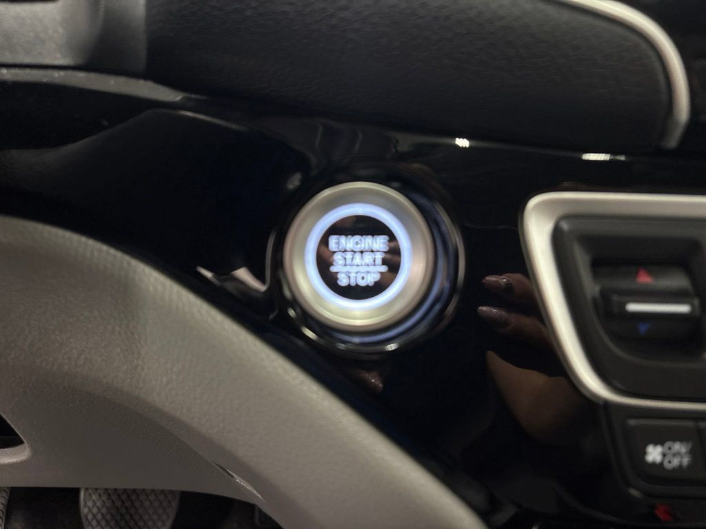 Used 2022 Honda Pilot Touring image 19