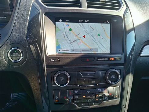 Used 2018 Ford Explorer XLT w/ Equipment Group 202A image 19