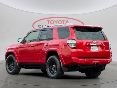 Used 2018 Toyota 4Runner SR5 image 8
