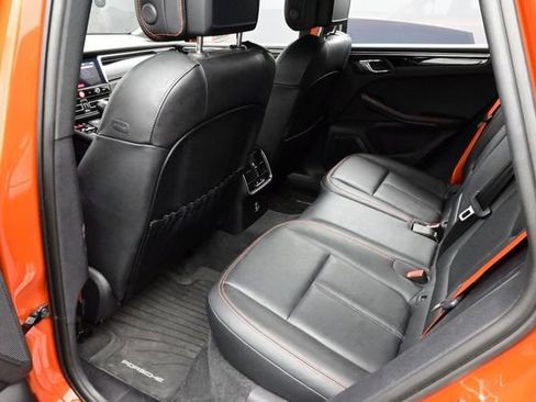Certified 2023 Porsche Macan AWD/4WD image 15