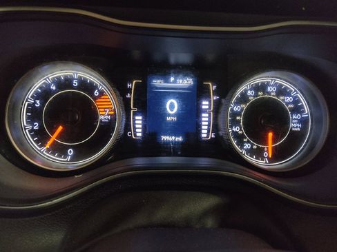 Used 2019 Jeep Cherokee Latitude w/ Popular Appearance Group image 23