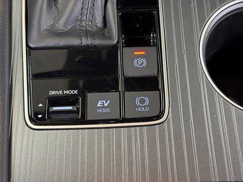 Used 2021 Toyota Sienna XSE FWD image 43