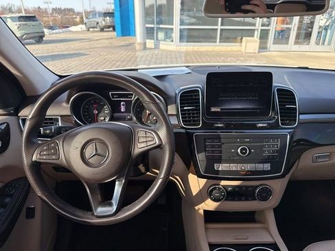 Used 2018 Mercedes-Benz GLE 350 image 12