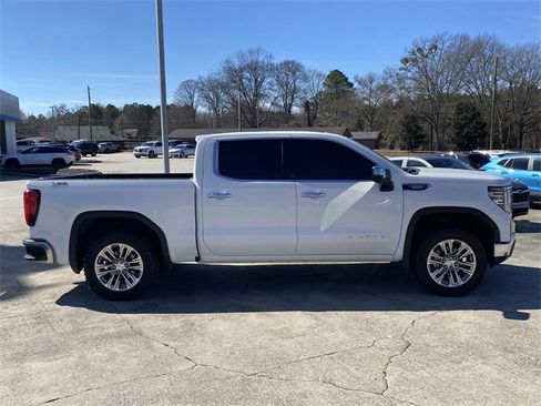 Used 2023 GMC Sierra 1500 SLT w/ SLT Premium Package image 7
