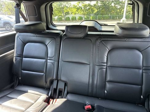 Used 2019 Lincoln Navigator L Reserve AWD/4WD image 17